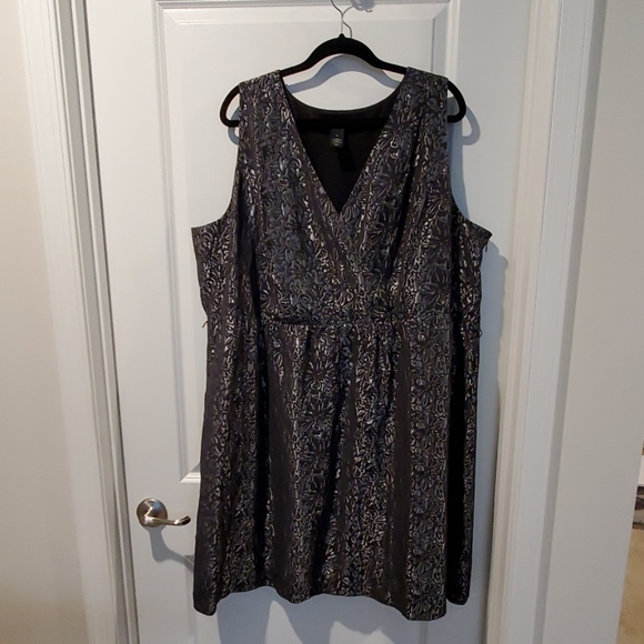 Lane Bryant SIlver Cocktail Dress Size 26W - Picture 3 of 4